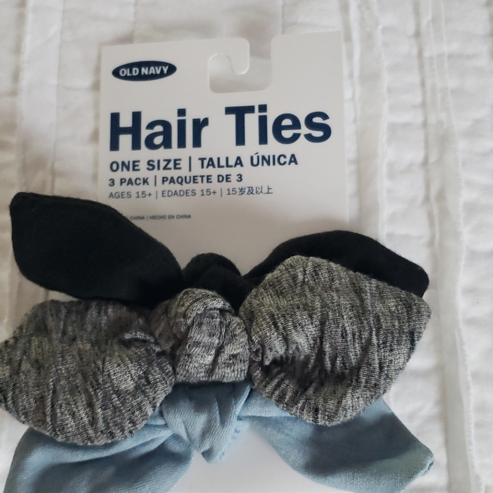3 Bow hair ties